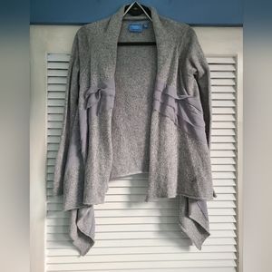 Simply Vera Wang gray cardigan size medium
